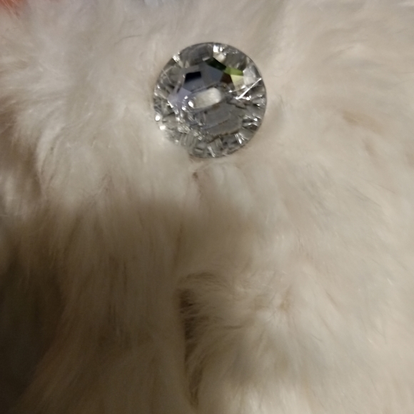 H & M child's Short Faux Fur Jacket - Picture 4 of 7